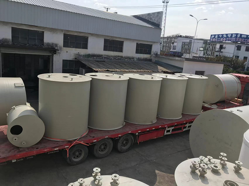 聚丙烯儲(chǔ)罐的工程現(xiàn)場(chǎng)施工問(wèn)題 聚丙烯儲(chǔ)罐的工程現(xiàn)場(chǎng)施工問(wèn)題